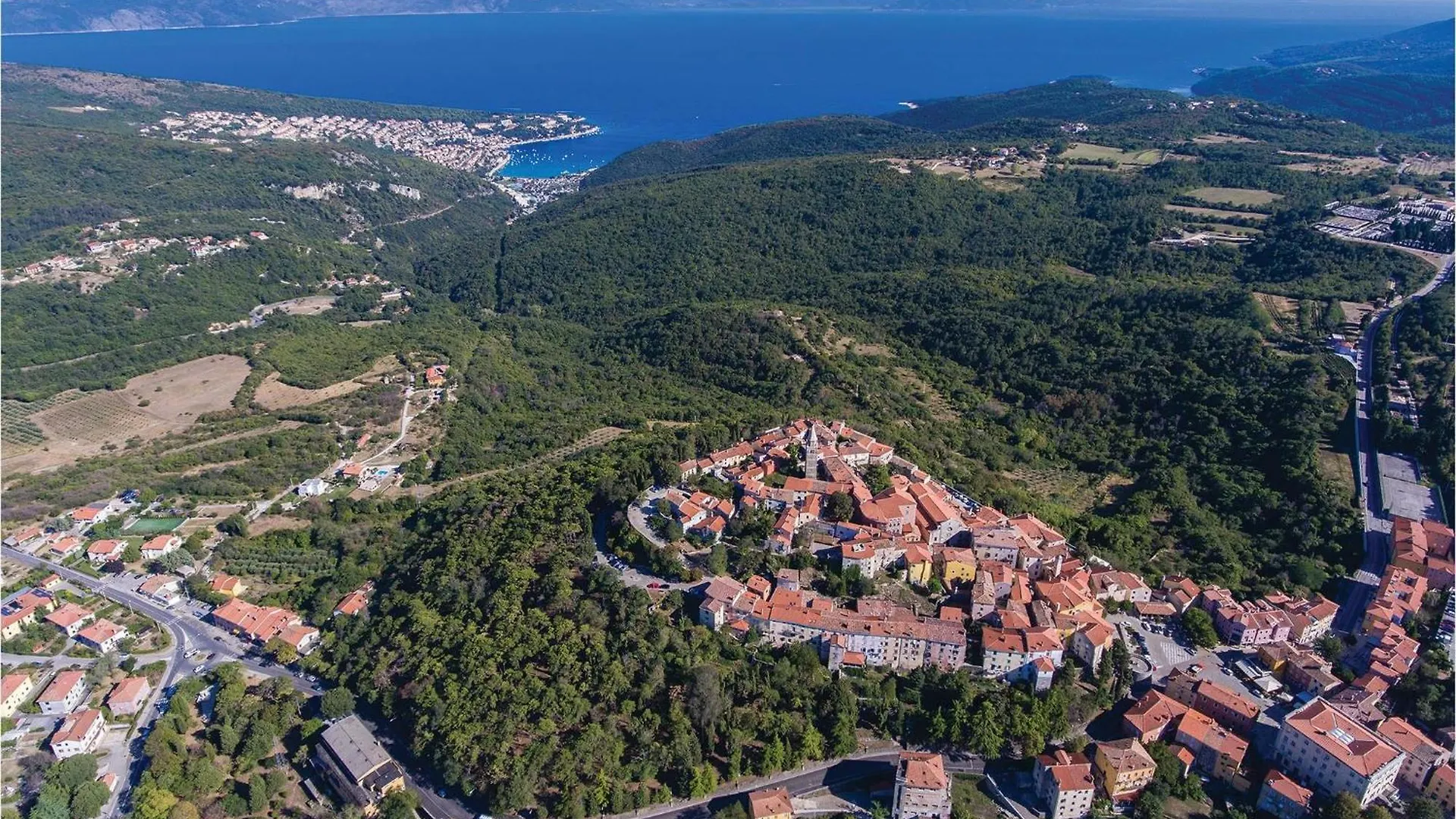 2 Bedroom Awesome Apartment In Labin